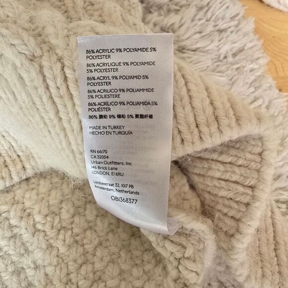 Free People Leslie Cable Knit Oversize Sweater Size XS Ivory - Picture 6 of 16